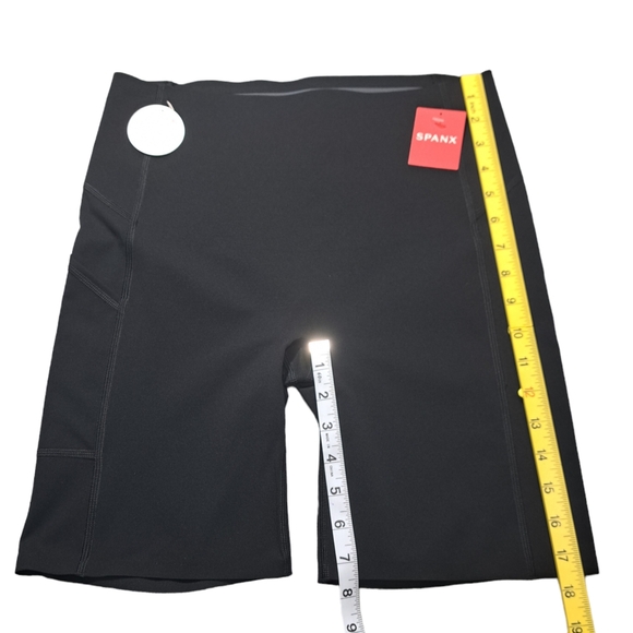 SPANX Women's Every Wear Bike Shorts With Small Pocket Very Black Size Medium - Picture 7 of 16